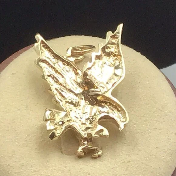 14K Yellow Gold Eagle Pendant Diamond Cut 4.1 Gms 1” New